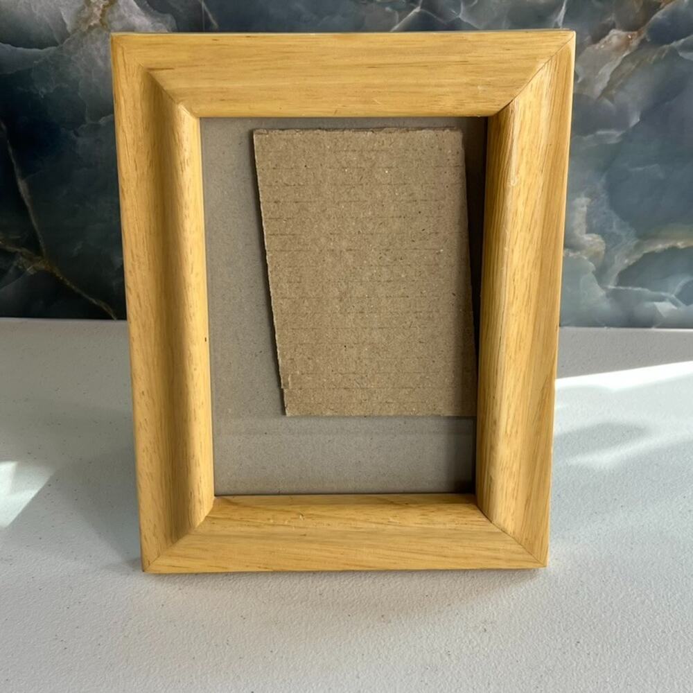 Decorel Picture Frame Light Wood Suitable for 5 x 7 Pictures